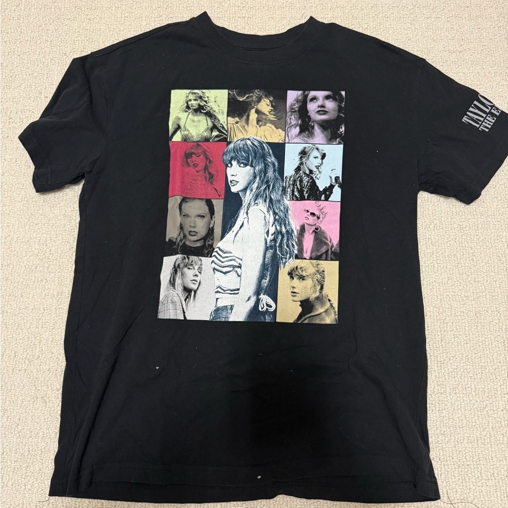 Taylor Swift ORIGINAL Eras Tour Shirt (2023) Size XS - brought NJ May 2023
